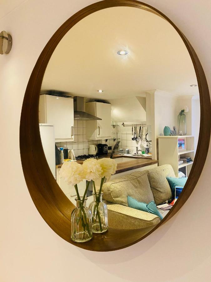 Appartement Stunning, Stylish Garden Flat In The Heart Of Wimbledon à Londres Extérieur photo