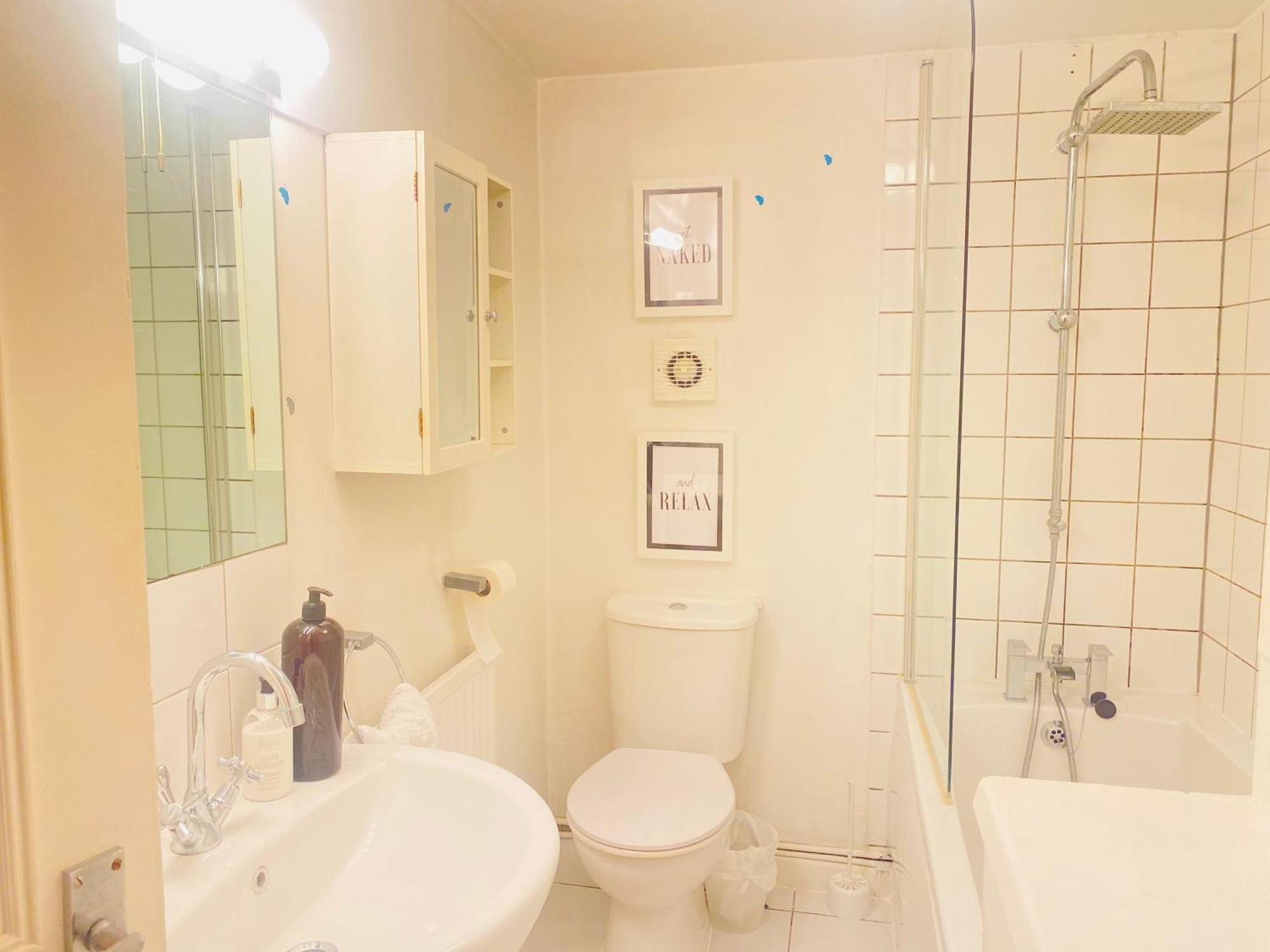 Appartement Stunning, Stylish Garden Flat In The Heart Of Wimbledon à Londres Extérieur photo