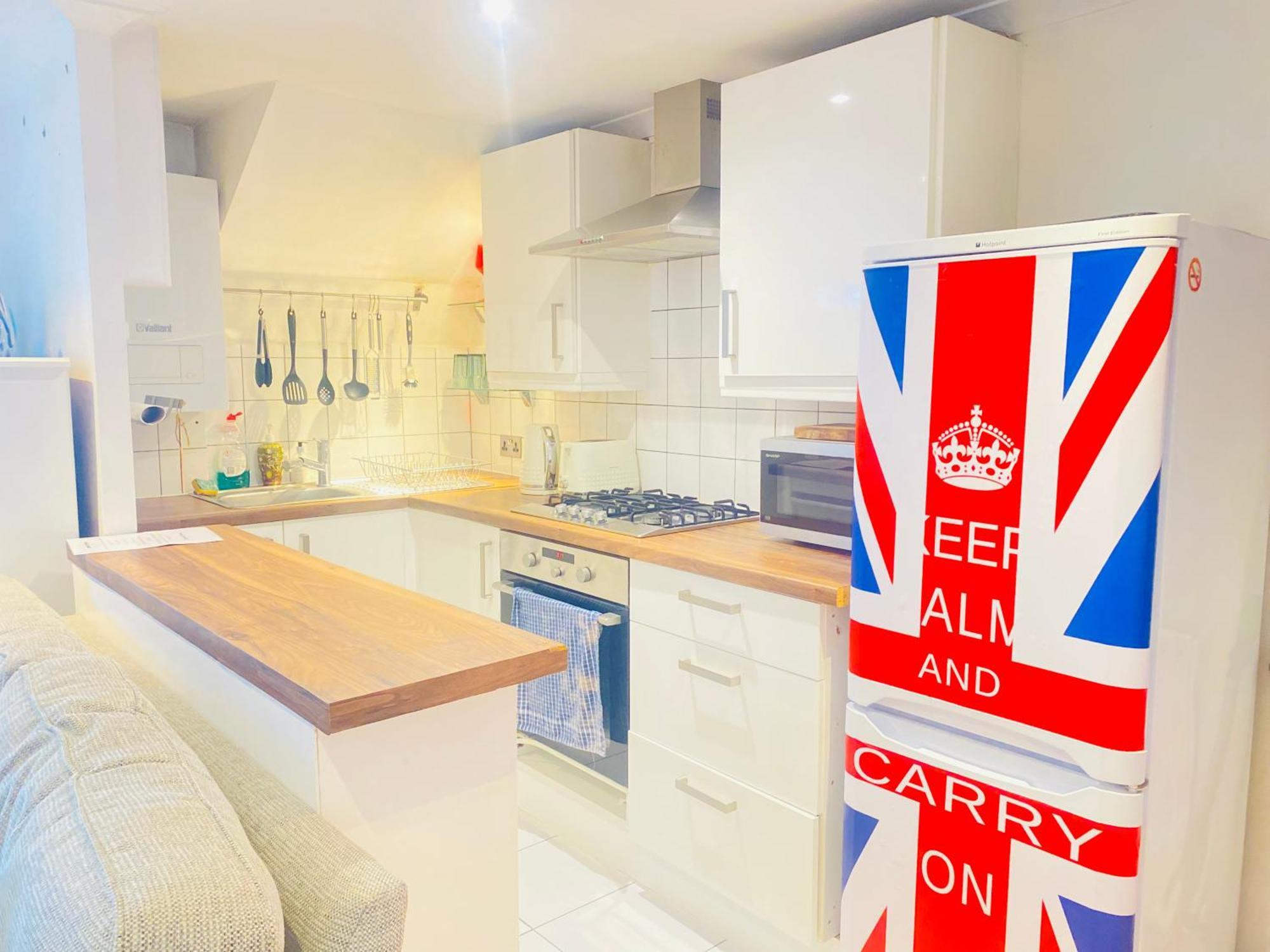 Appartement Stunning, Stylish Garden Flat In The Heart Of Wimbledon à Londres Extérieur photo