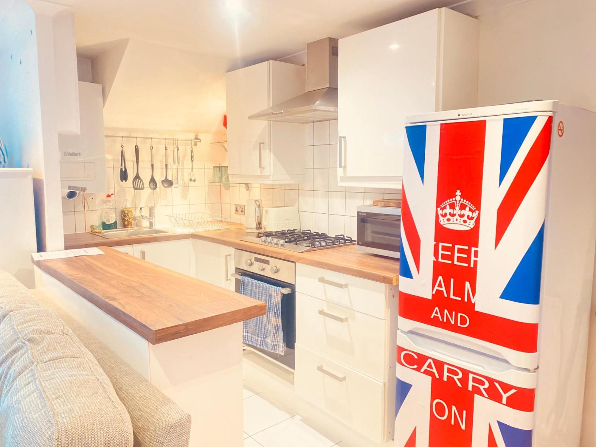 Appartement Stunning, Stylish Garden Flat In The Heart Of Wimbledon à Londres Extérieur photo